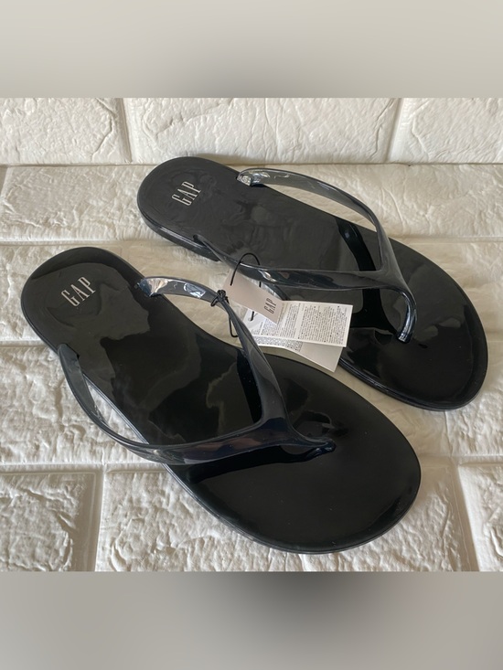 GAP Shoes - Gap Jelly Flip Flops - New With Tags